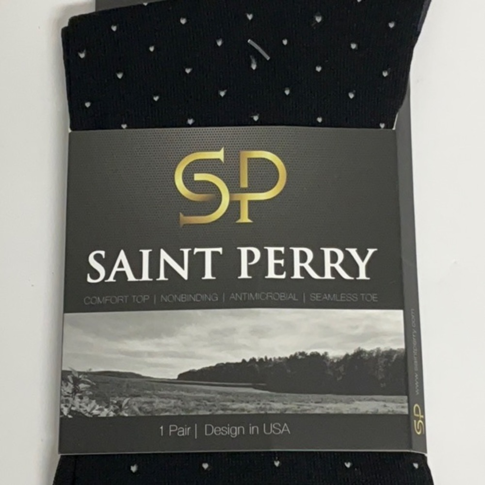 Black Dress Socks with Elegant Dotted Pattern - Picture 3 of 5